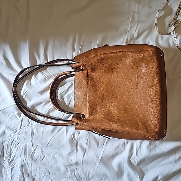 Sondra Robert's Squared leather bag with gold hardware. Camel color. EUC. - Picture 4 of 7